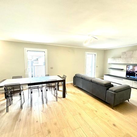 Be-C0 Sempione Luxury Apt Milaan Buitenkant foto