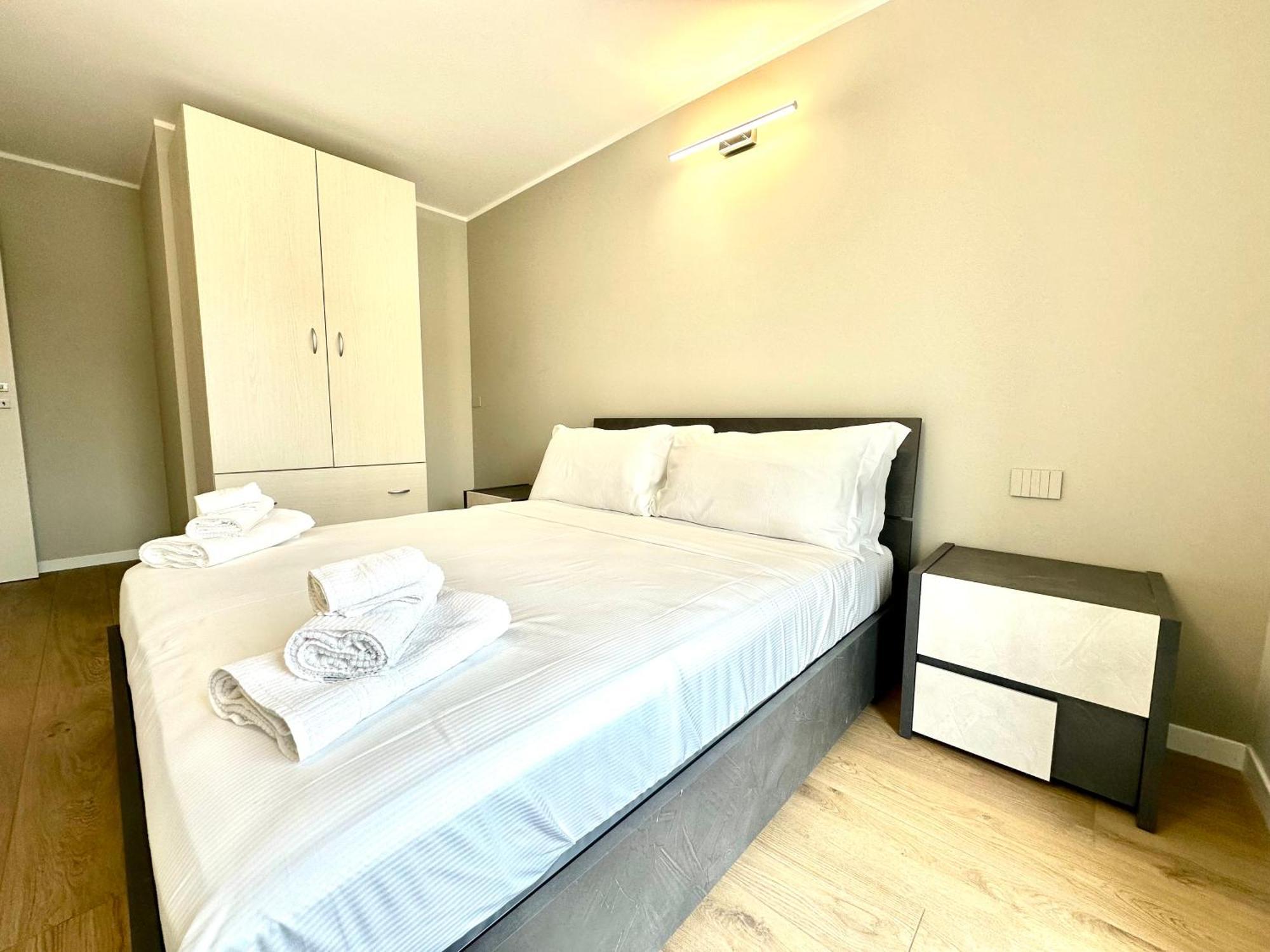 Be-C0 Sempione Luxury Apt Milaan Buitenkant foto